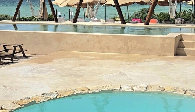 The Telchac Townhouse & Beach Paradise Nest - Pools, Roof Top/Private Beach Club