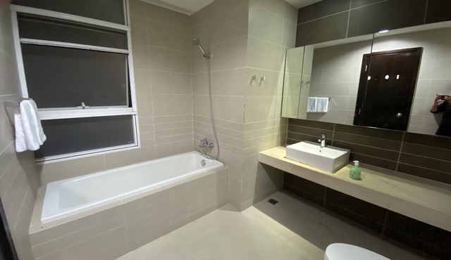Three bedroom apartment Right in the city center
