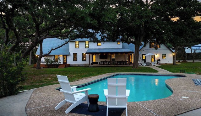 Three Dog Ranch - Pool, Game Room & Sleeps 18