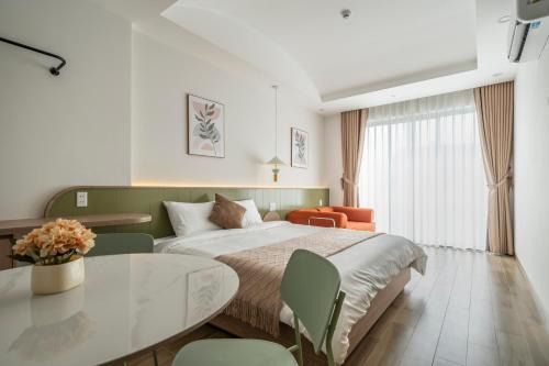 Ti Tach Homestay in Eco Garden Hue