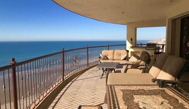 Tiki Paradise on the beach, Sonoran Sky 1410