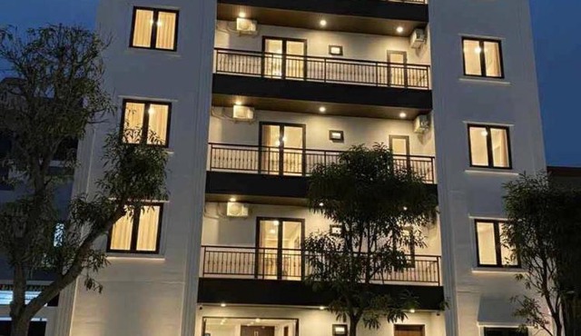 Top apartment