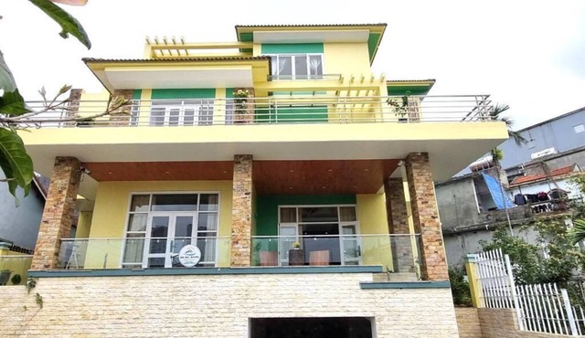 Top Hill Halong Homestay