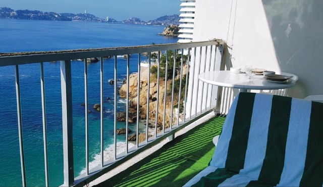 Torres Gemelas Acapulco Condominio vista frente al mar