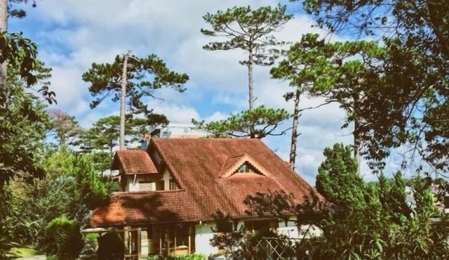 TOUT PETIT VILLA & COFFEE