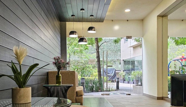 Traditional Apartment Vive Grand by Kukun