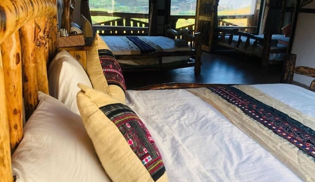 Triple Room with Private Bathroom - O'Chau Meo Vac Homestay