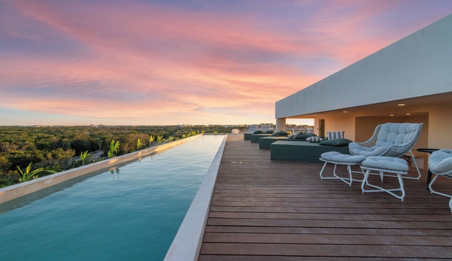 Tropical 2 Bedroom | Private Balcony & Rooftop | Casago