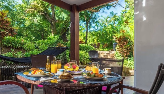 Tropical Oasis w/Cenote & Pool – Walk to Beach