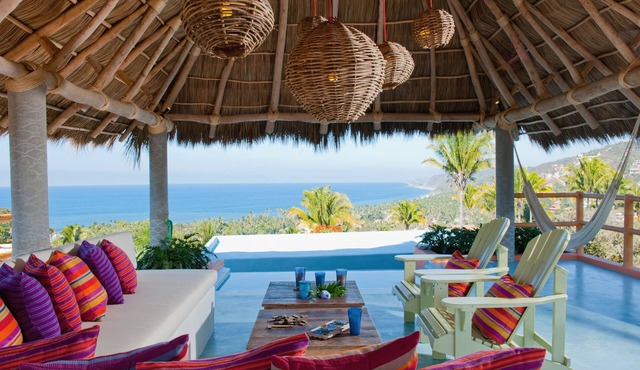 Tropical villa with stunning views of Mexican Pacific coast