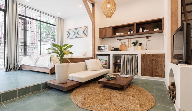 UNIQUE Creative & Apartment in Old Town