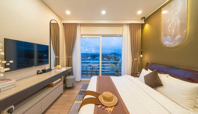 Uyên Khang Villa- Entire House - 6 bedrooms, garden, barbecue, nice full-view