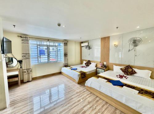 Văn Phượng Hostel