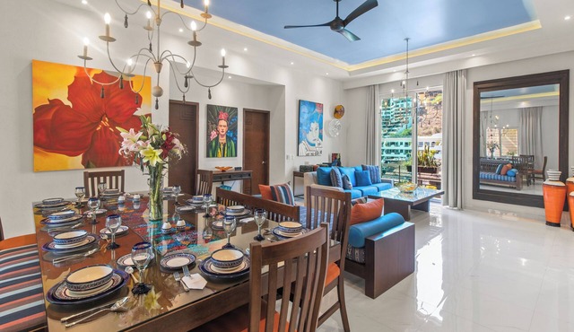 V399 PH4 - STUNNING 2 BDRM 2.5 BATH - BOUTIQUE BUILDING - ZONA ROMANTICA'S BEST!
