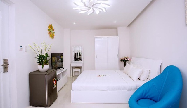 Valentine Hotel Saigon - Bùi Viện Street