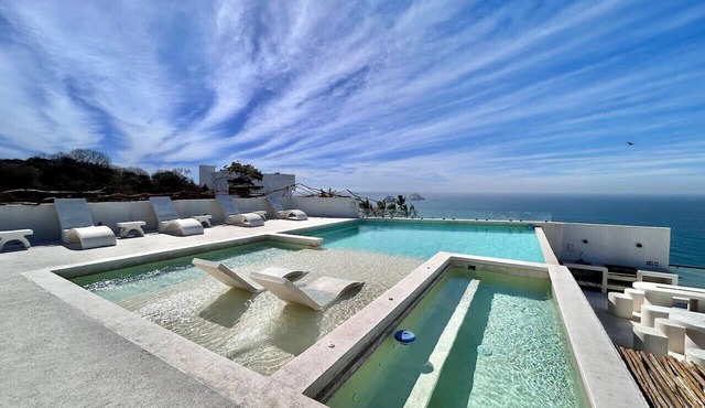 View/sea/sunsets/3 min from beach by gps
