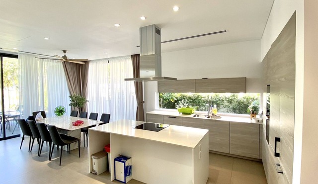 Villa 4 bedroom river view with private pool