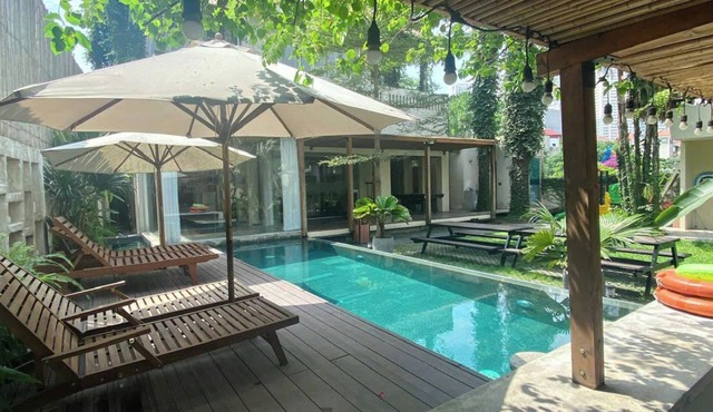 Villa có hồ bơi riêng ở tại trung tâm Hà Nội