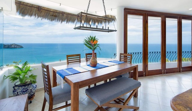 Villa Esperanza - Luxury 4BD/4.5BA with Ocean Views