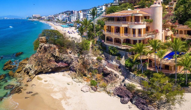 Villa Estrella Mar - 5 Star Luxury Villa - Staff - Private Pool - On the beach!