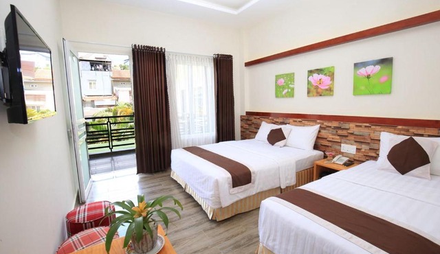 Villa & Hotel TUK