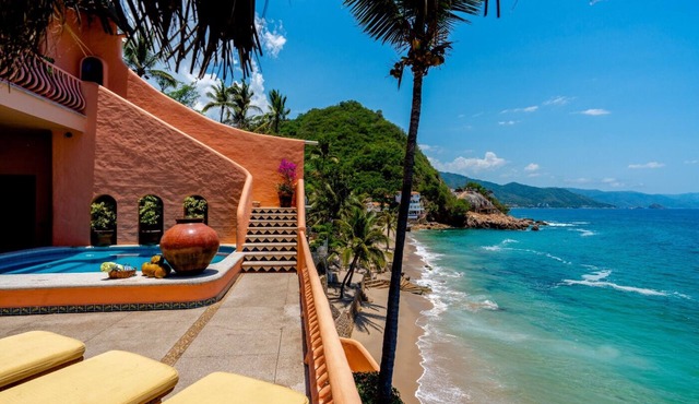 Villa Ventura 5 Star Luxury,Fully Staffed,Private Pool,Private Beach
