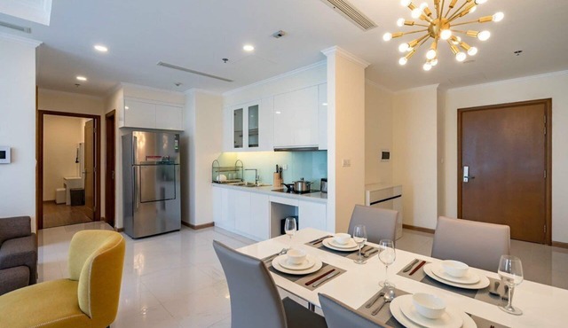 Vinhomes Central Park 2BR with Entire HCM View