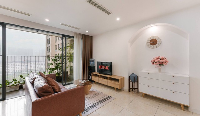 Vinhomes D'Capitale -Block C1- 3 Bedrooms with Bathtub & Unobstructed View