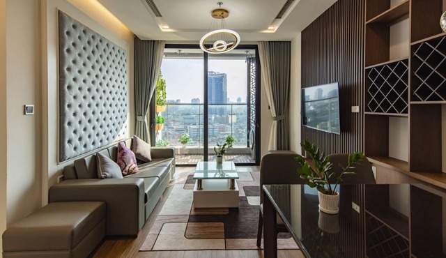 Vinhomes Metropolis 3 Bedroom Apartment with City View