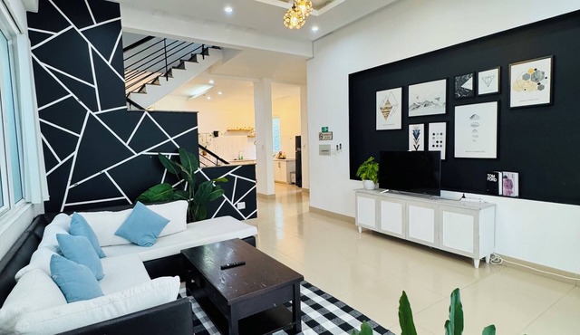 Vung Tau Villa-Luxurious 5-bedroom Villa in central Vung Tau- Garden view Villa
