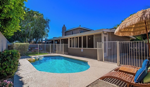 Warm Winter Oasis, Heated Pool & Family Fun