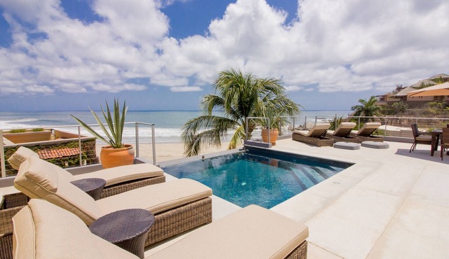 Welcome #Canadians sleeps 6 ppl #ExPats #Surfing #Bocana #Beach #pool #STARLINK