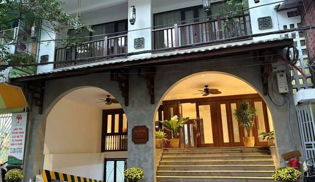 Westlake Lac Chinh