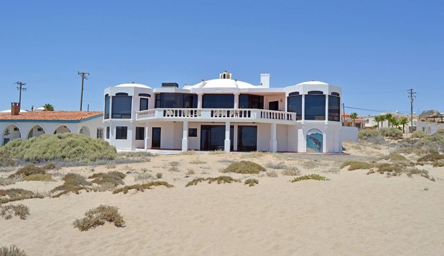 Whale of a Tale – Adults-Only Beachfront
