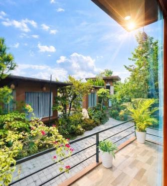 White Horse Homestay
