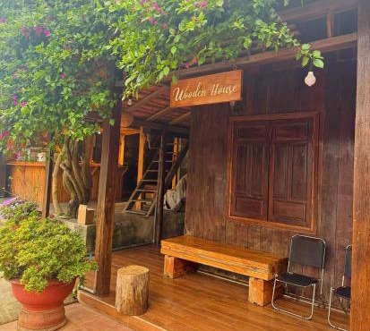Wooden House Homestay
