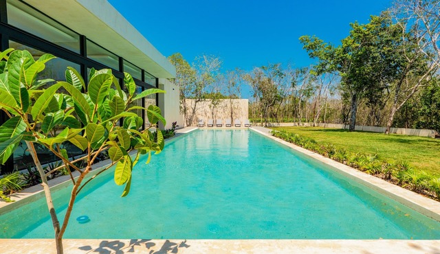 Xpu-Ha Beach Residential Resort Villa with pool, gym, tennis courts