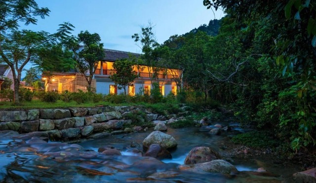 Yen Tu Village