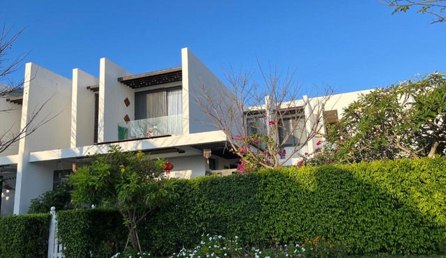 YES Oceanami Beach Villa