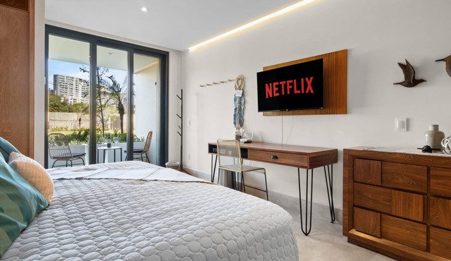Zantamar 103C: ground floor Suite in La Cruz With parking lot