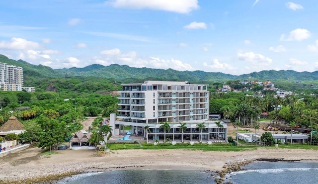 Zantamar 105C: Beachfront Suite on Groundfloor