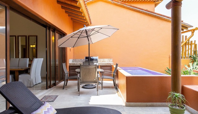 Zenzontle - Two Level Condo Beach Facing(30 Steps)