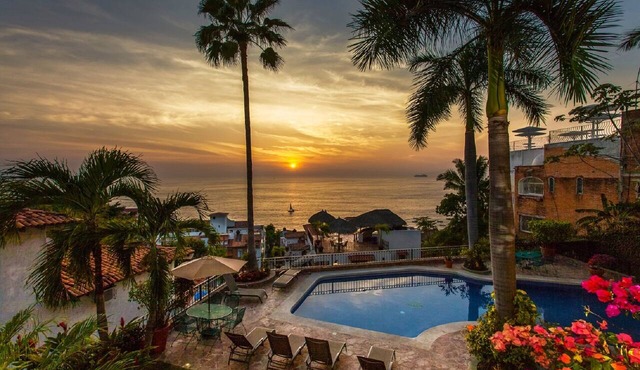 Zona Romantica. Beautiful Panoramic Ocean View