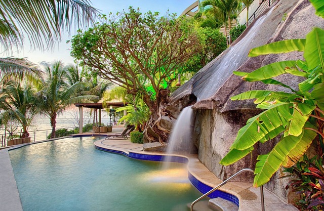 Beach Frontage Villa Rent 