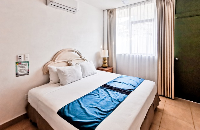 Tropicus 16 Romantic Zone Suite Room with Balcony