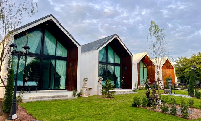 Sattahip Resort | 40 m² Resort ∙ 7 guests