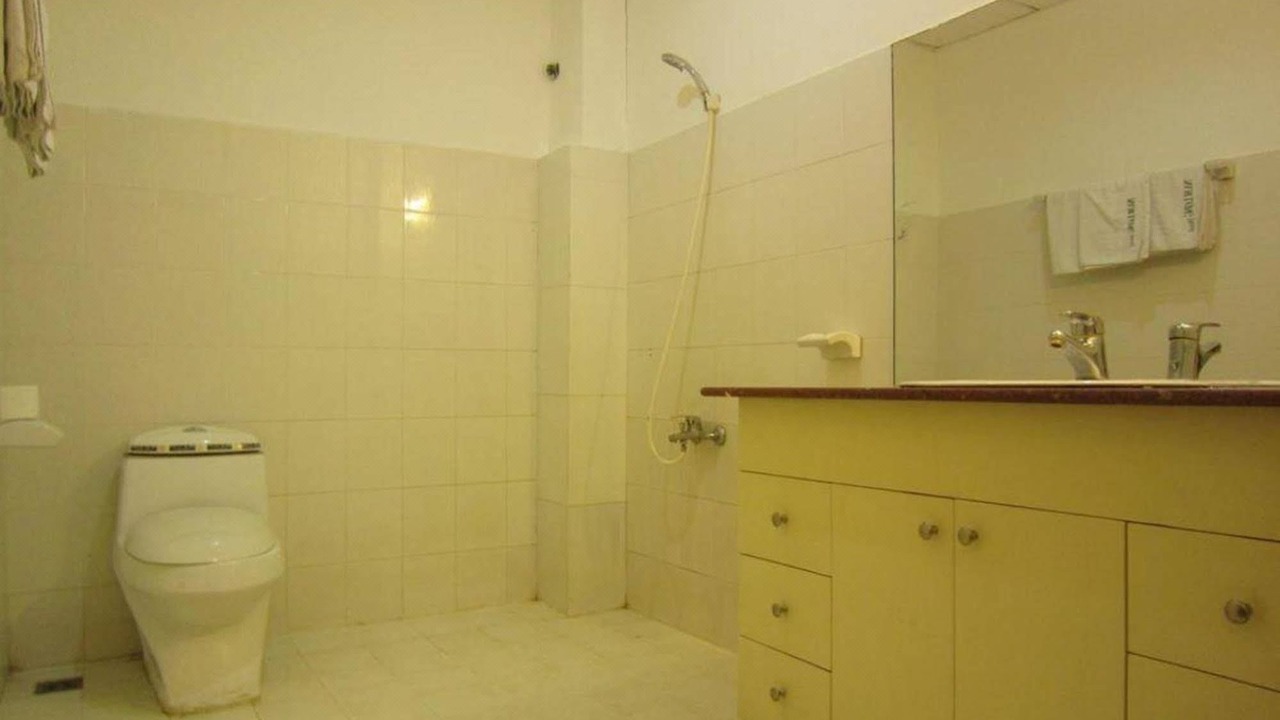 Photo of Bathroom in Downtown Ho Chi Minh City