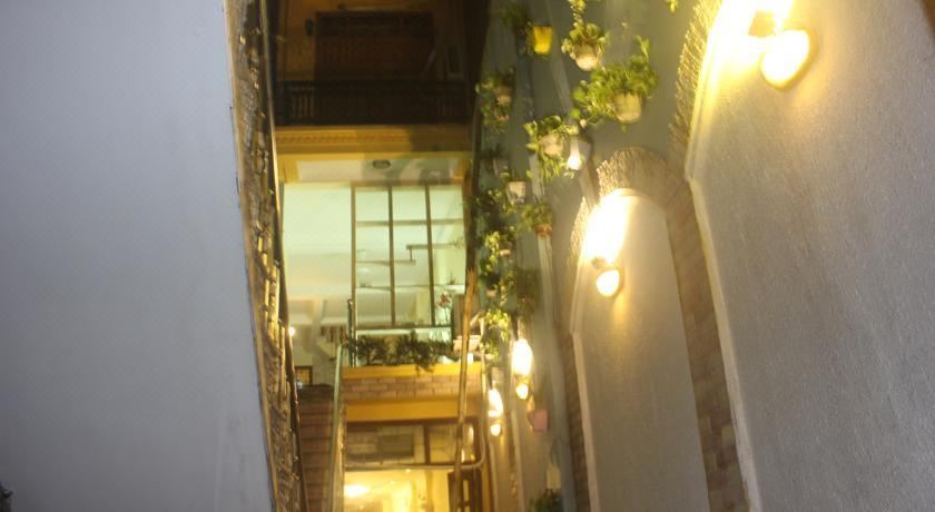 Photo of Others in Old Quarter