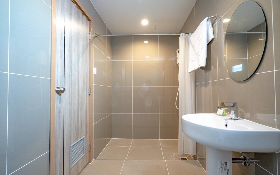 Photo of Bathroom in Map Yang Phon