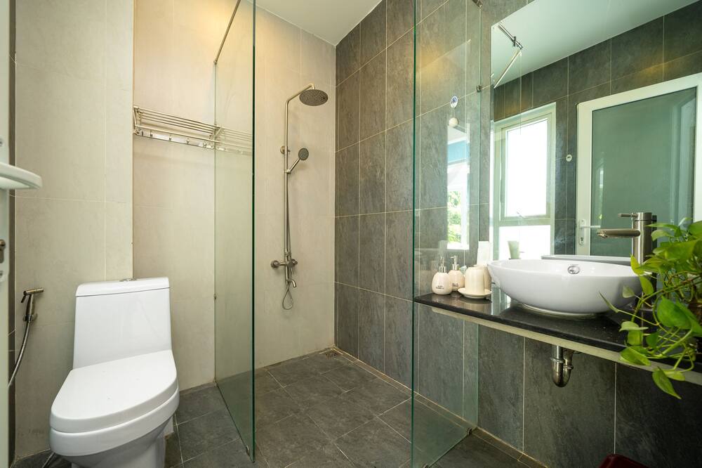 Photo of Bathroom in Cam Pho